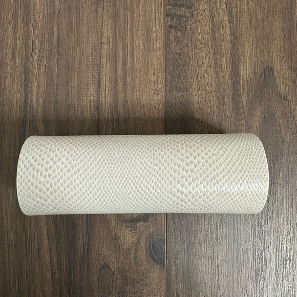 Jimmy Choo Sunglass Case - Picture 5 of 9